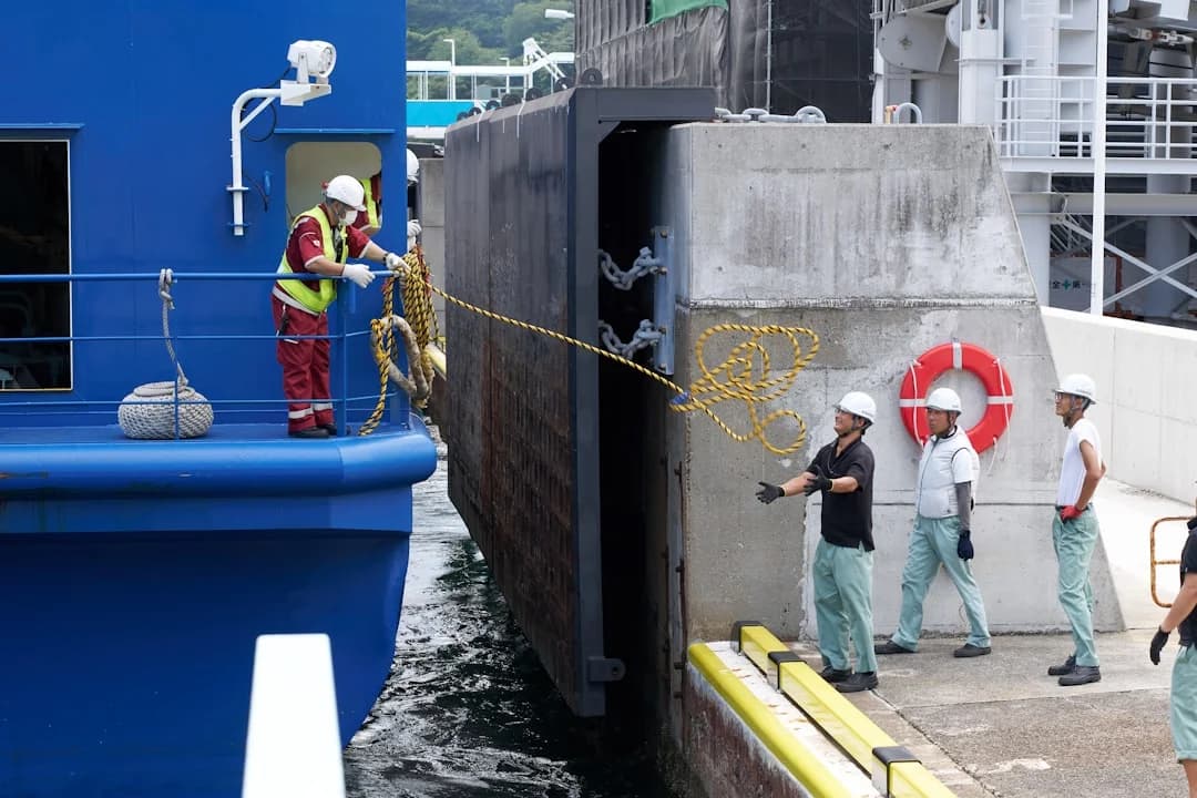 Sailing & Yachting Guide | Tips, Routes & Gear