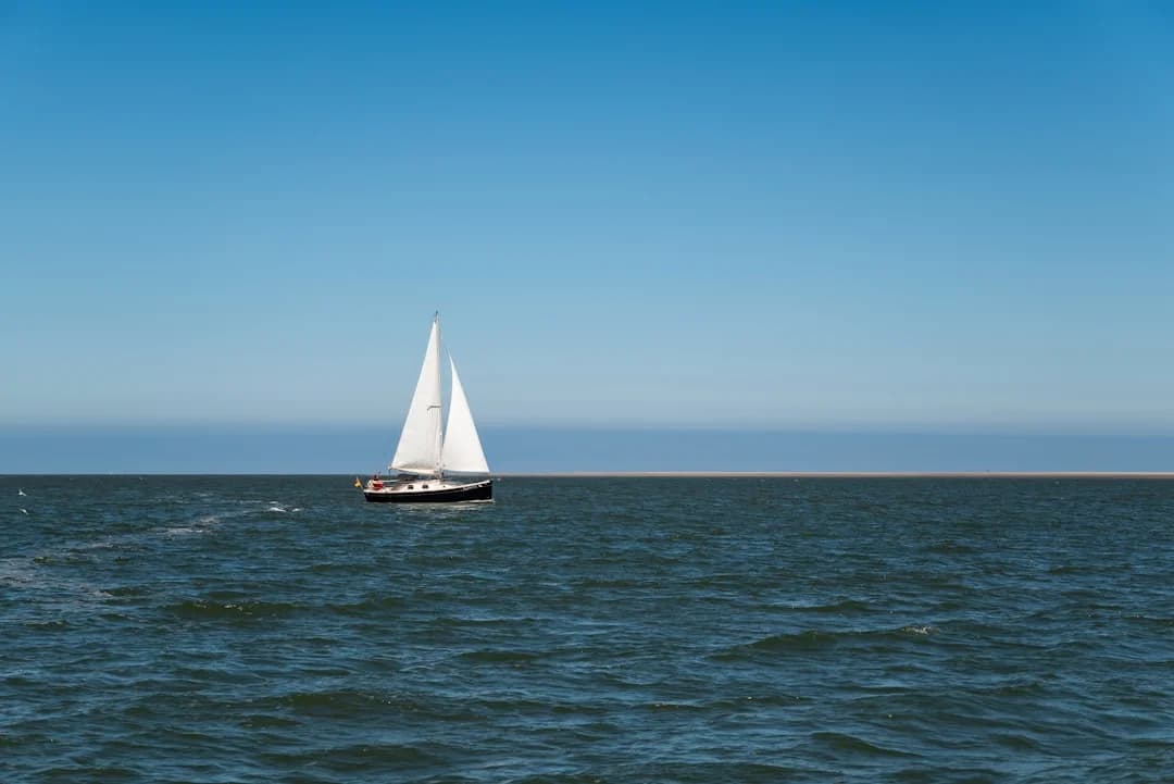 Sailing from Australia to New Zealand: Tasman Sea Guide