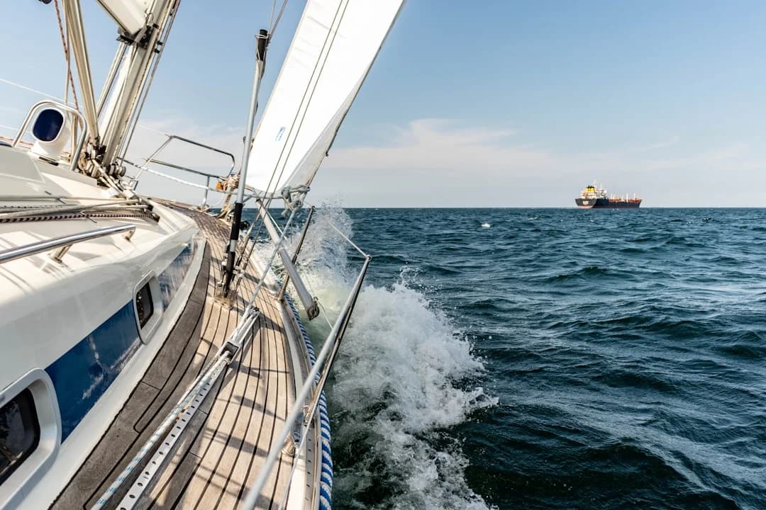 Docking a Sailboat in Crosswind: Step-by-Step Guide