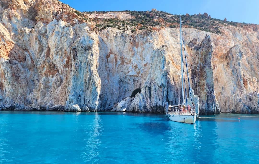 Sailing Greek Islands: Routes & Anchorages Guide